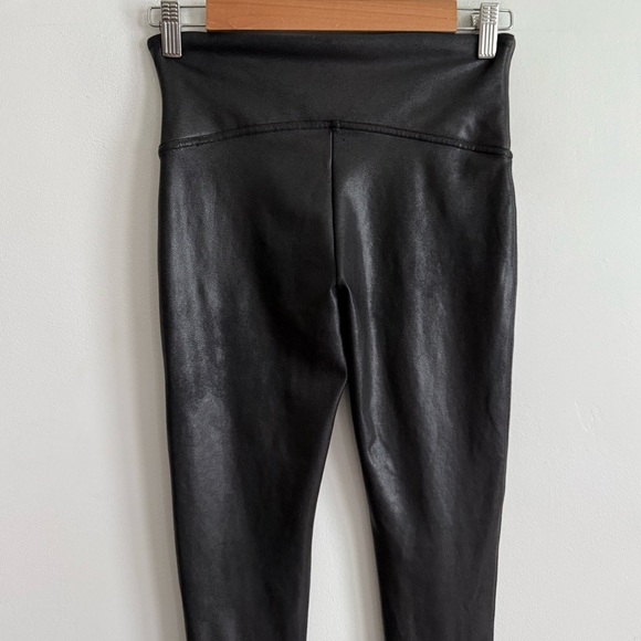 Spanx Faux Leather Leggings Faux Leather Black Size Large High Waist Shaping Fit - Picture 2 of 5